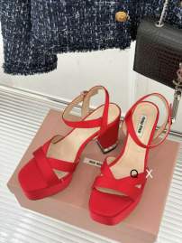 Picture of Miumiu Shoes _SKUMiuMiusz35-40JX030318040